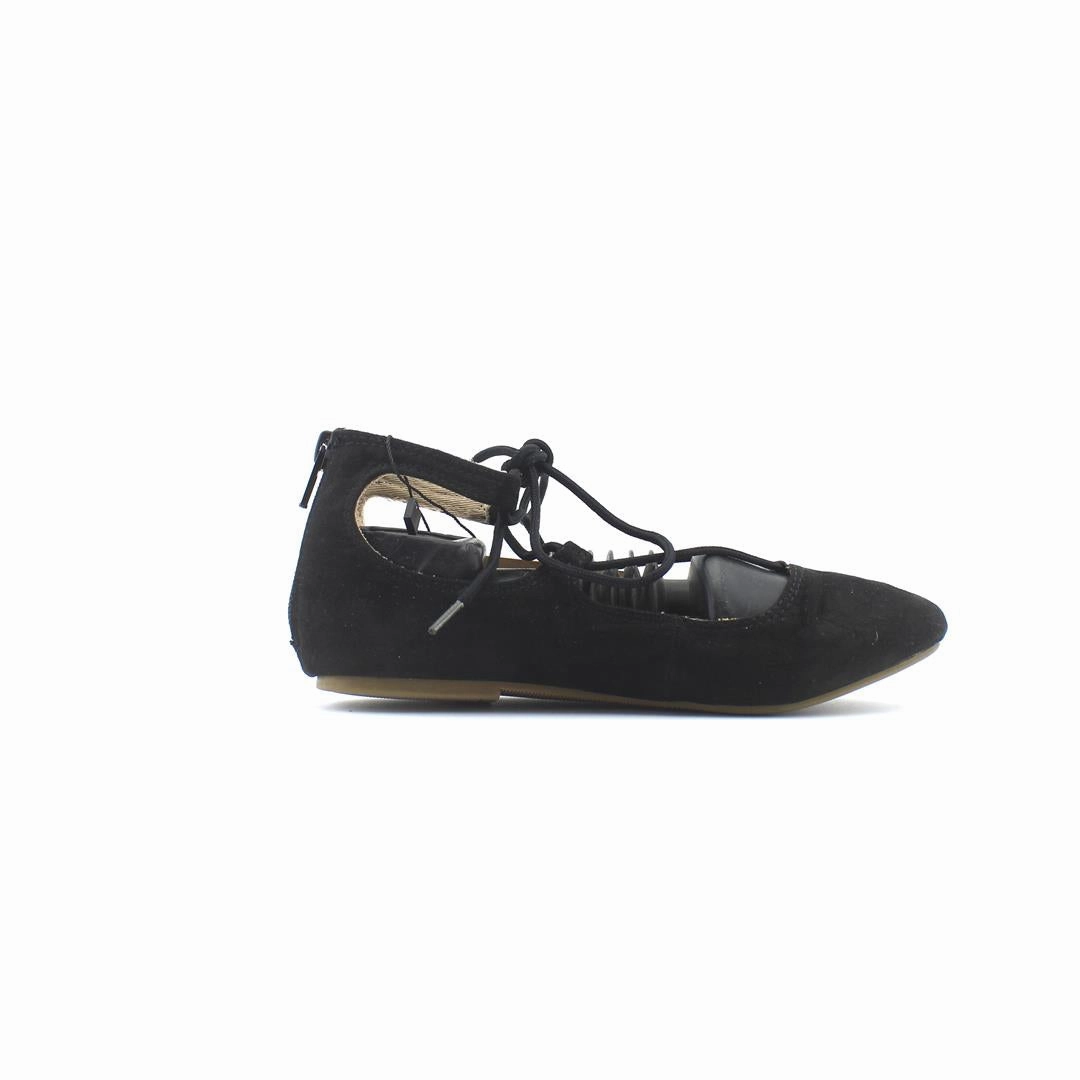 OLD NAVY . affordable Old Navy shoe visuals