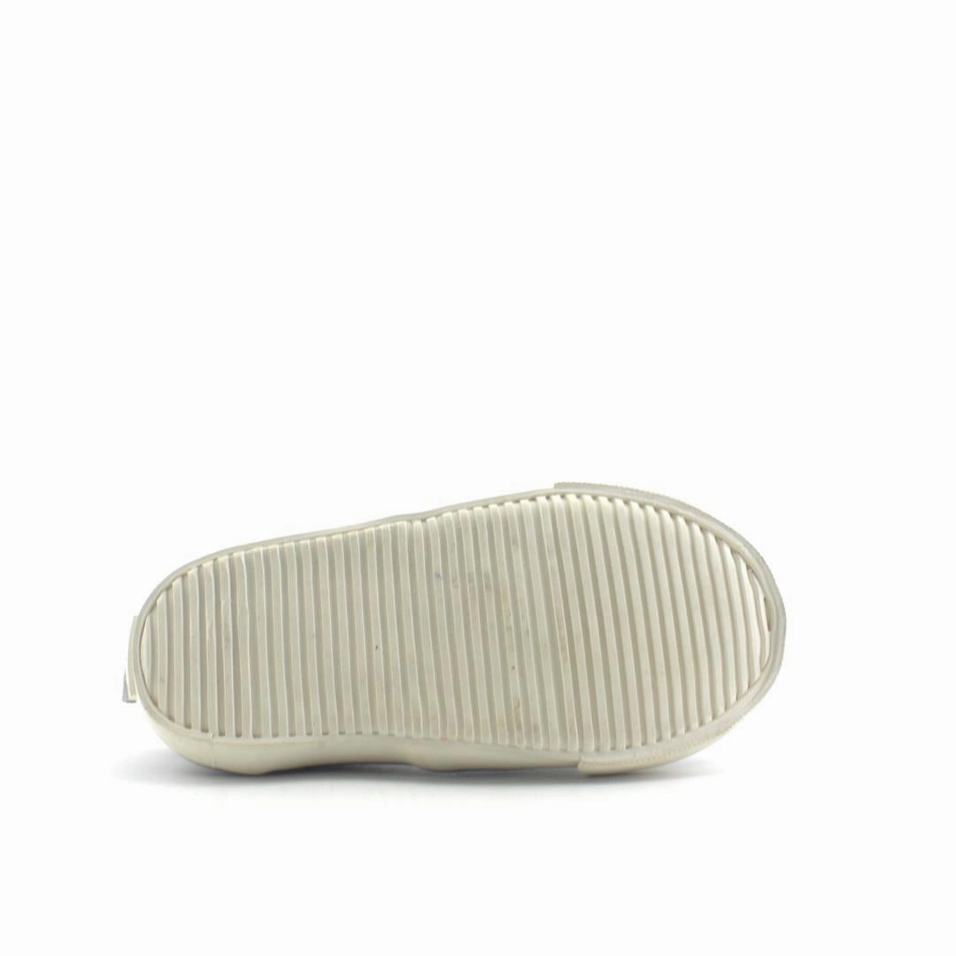 OLD NAVY . affordable Old Navy shoe visuals