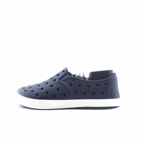 OLD NAVY . Old Navy versatile casual footwear