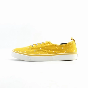 OLD NAVY . Old Navy versatile casual footwear
