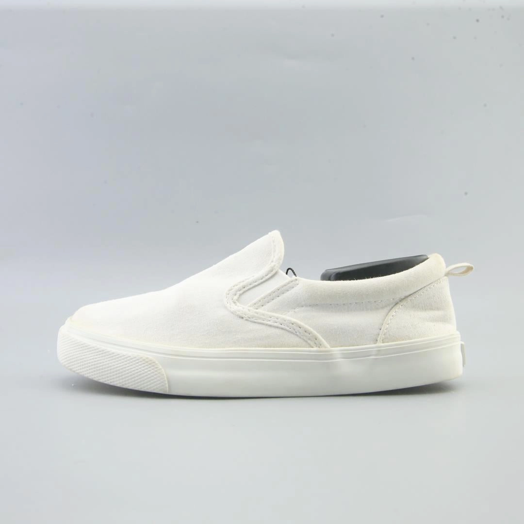 OLD NAVY . Old Navy versatile casual footwear
