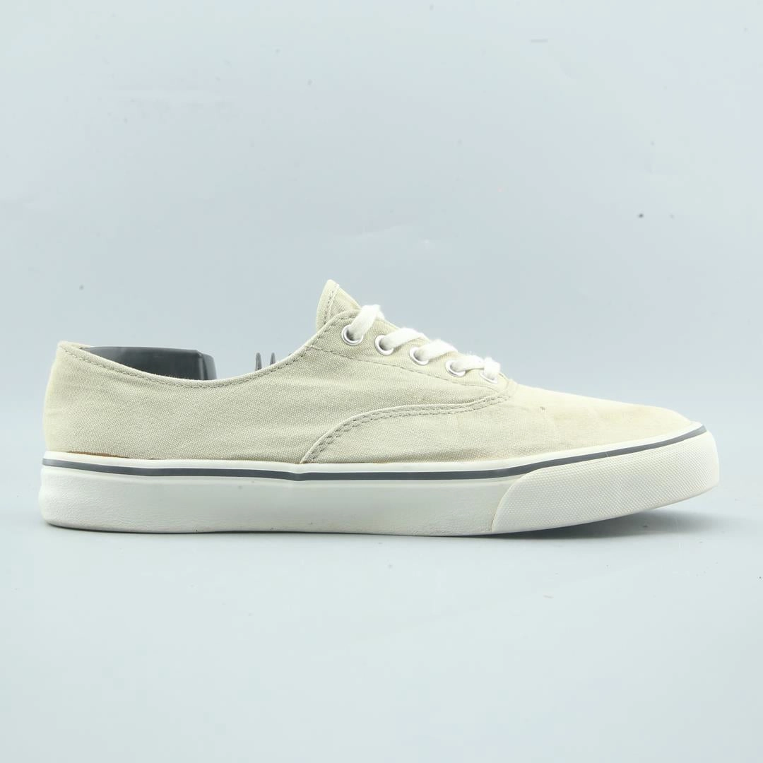 OLD NAVY . affordable Old Navy shoe visuals