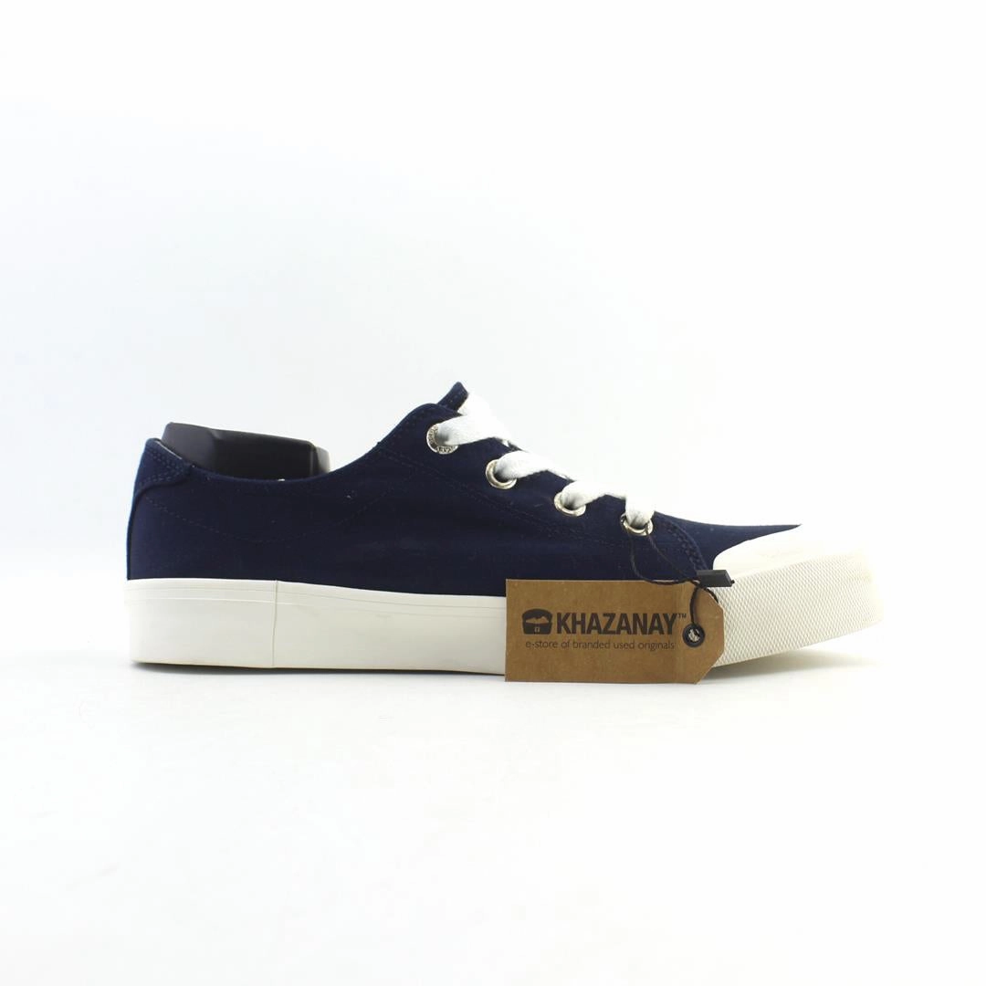 OLD NAVY . affordable Old Navy shoe visuals