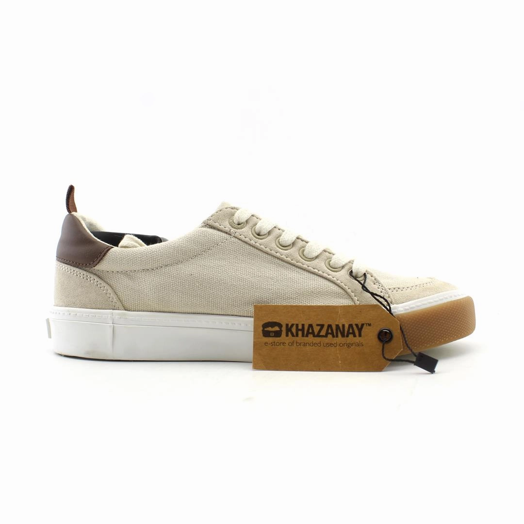 OLD NAVY . affordable Old Navy shoe visuals