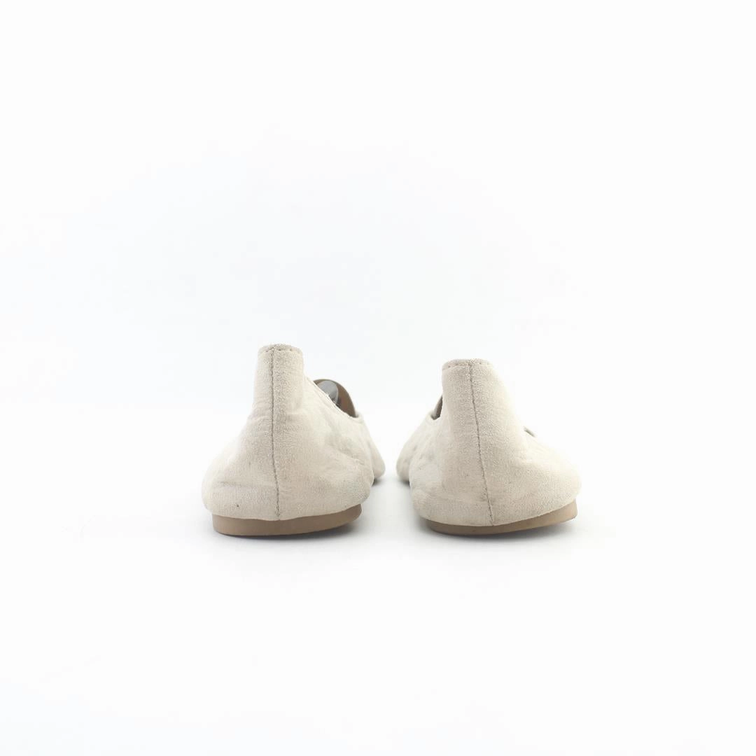OLD NAVY . affordable Old Navy shoe visuals