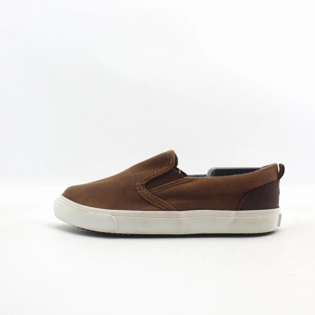 OLD NAVY . Old Navy versatile casual footwear
