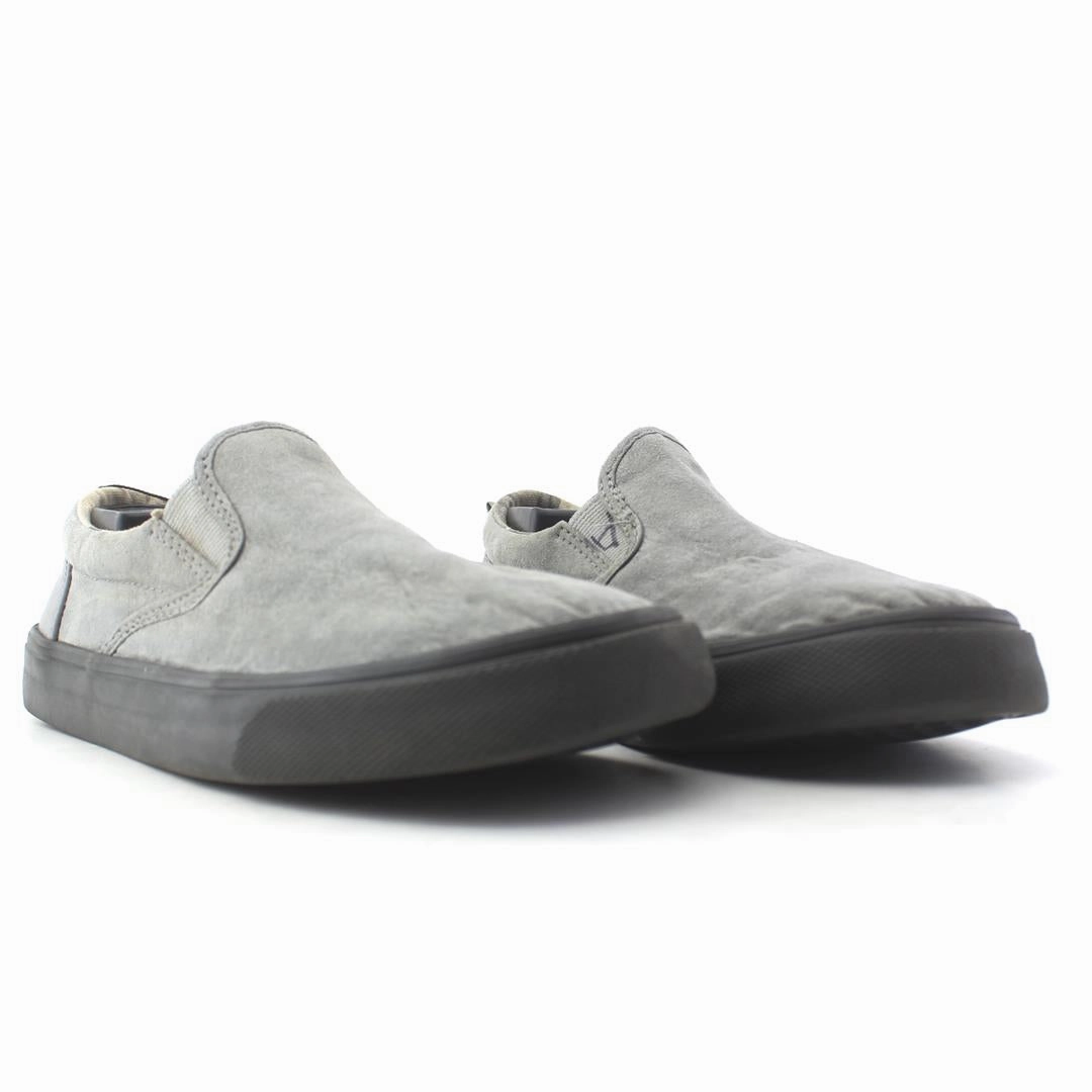 OLD NAVY . affordable Old Navy shoe visuals