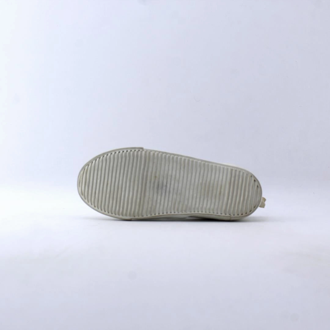 OLD NAVY . affordable Old Navy shoe visuals