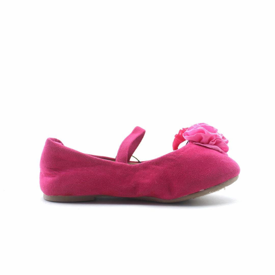OLD NAVY . affordable Old Navy shoe visuals