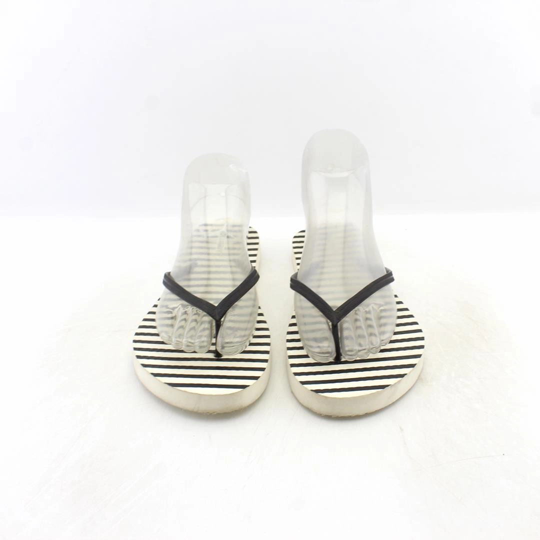 OLD NAVY . affordable Old Navy shoe visuals