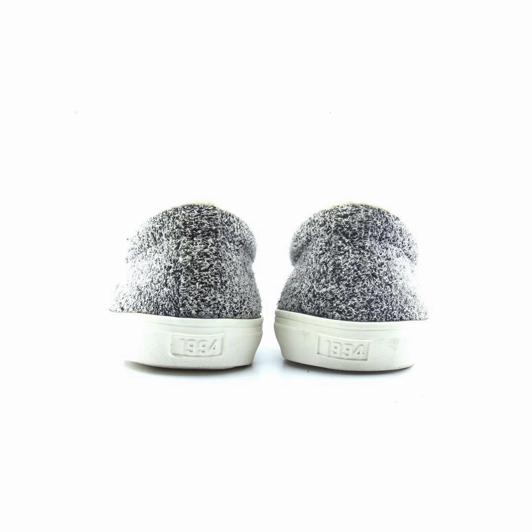 OLD NAVY , affordable Old Navy shoe visuals