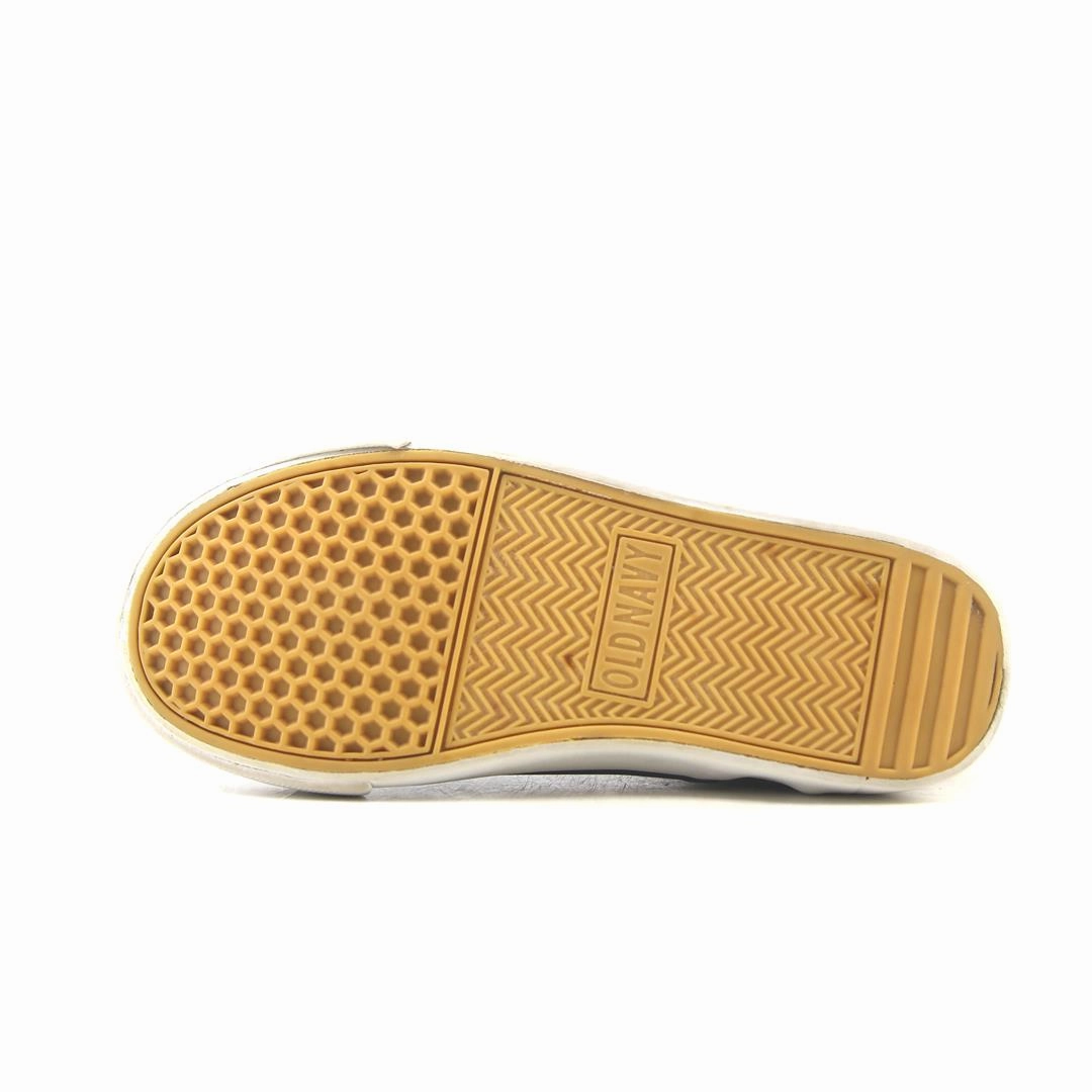 OLD NAVY . affordable Old Navy shoe visuals