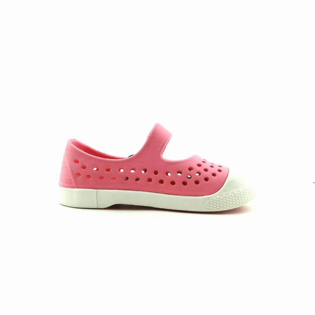 OLD NAVY . affordable Old Navy shoe visuals