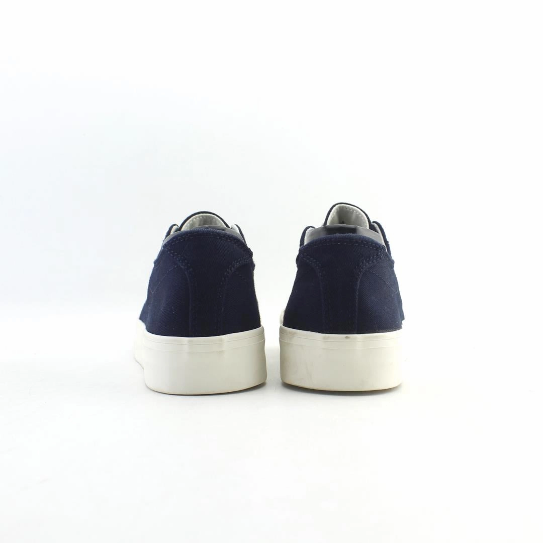 OLD NAVY . affordable Old Navy shoe visuals