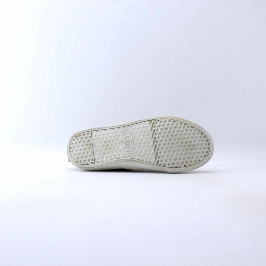 OLD NAVY . affordable Old Navy shoe visuals