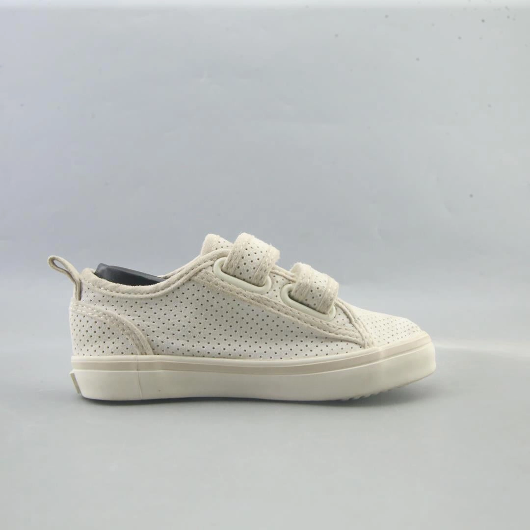 OLD NAVY . affordable Old Navy shoe visuals