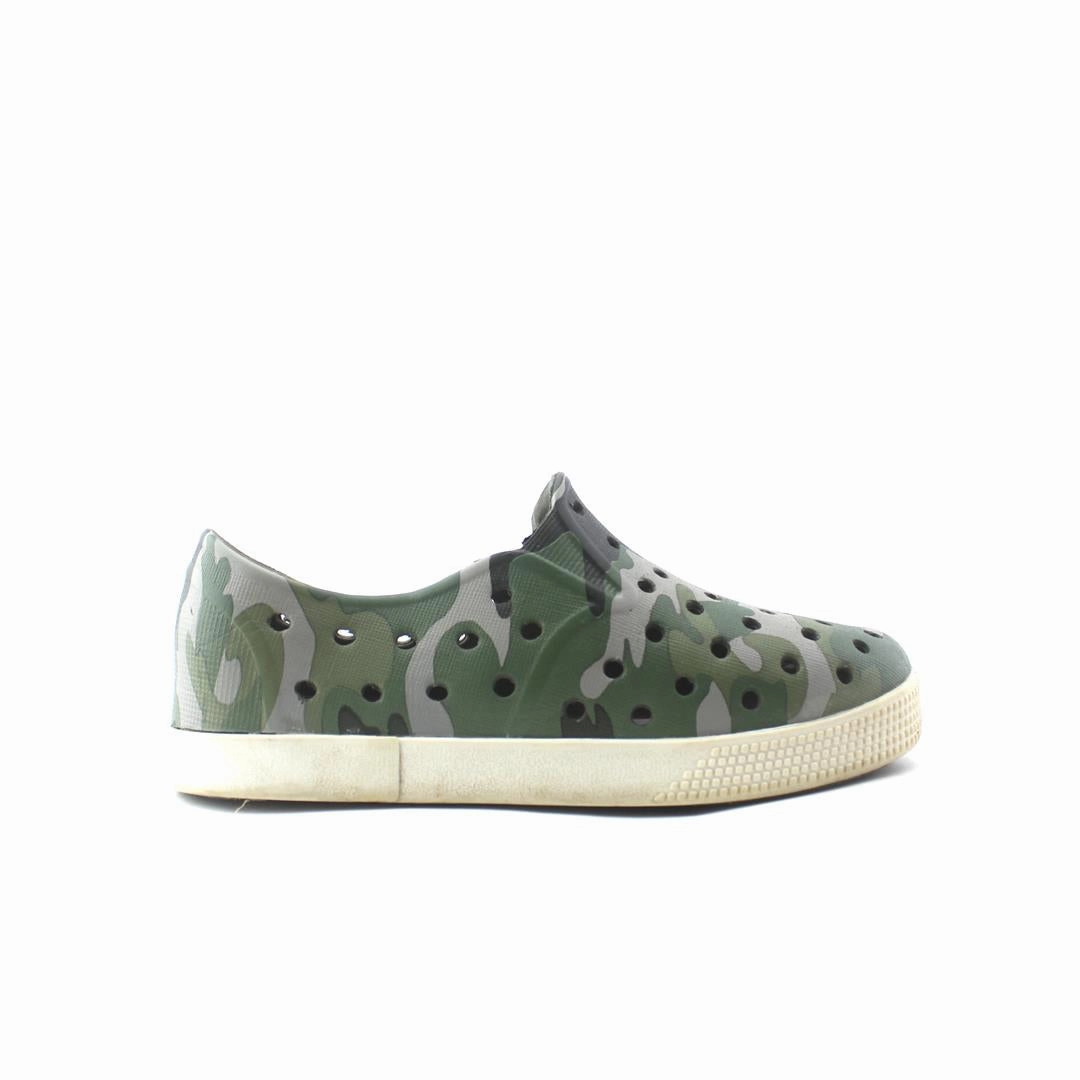 OLD NAVY . affordable Old Navy shoe visuals