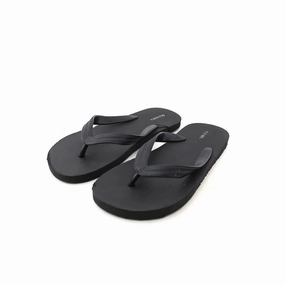 OLD NAVY . Old Navy versatile casual footwear