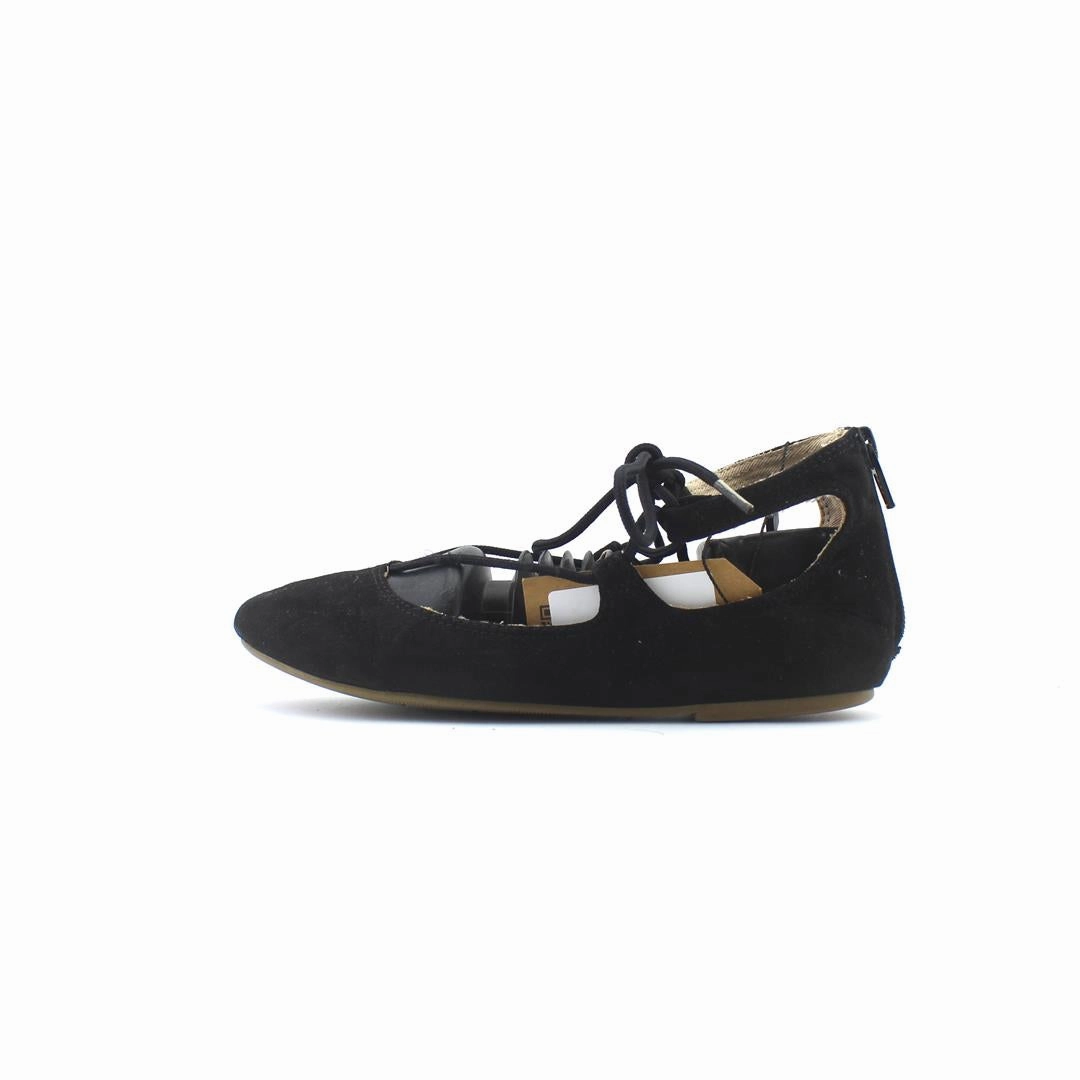 OLD NAVY . Old Navy versatile casual footwear
