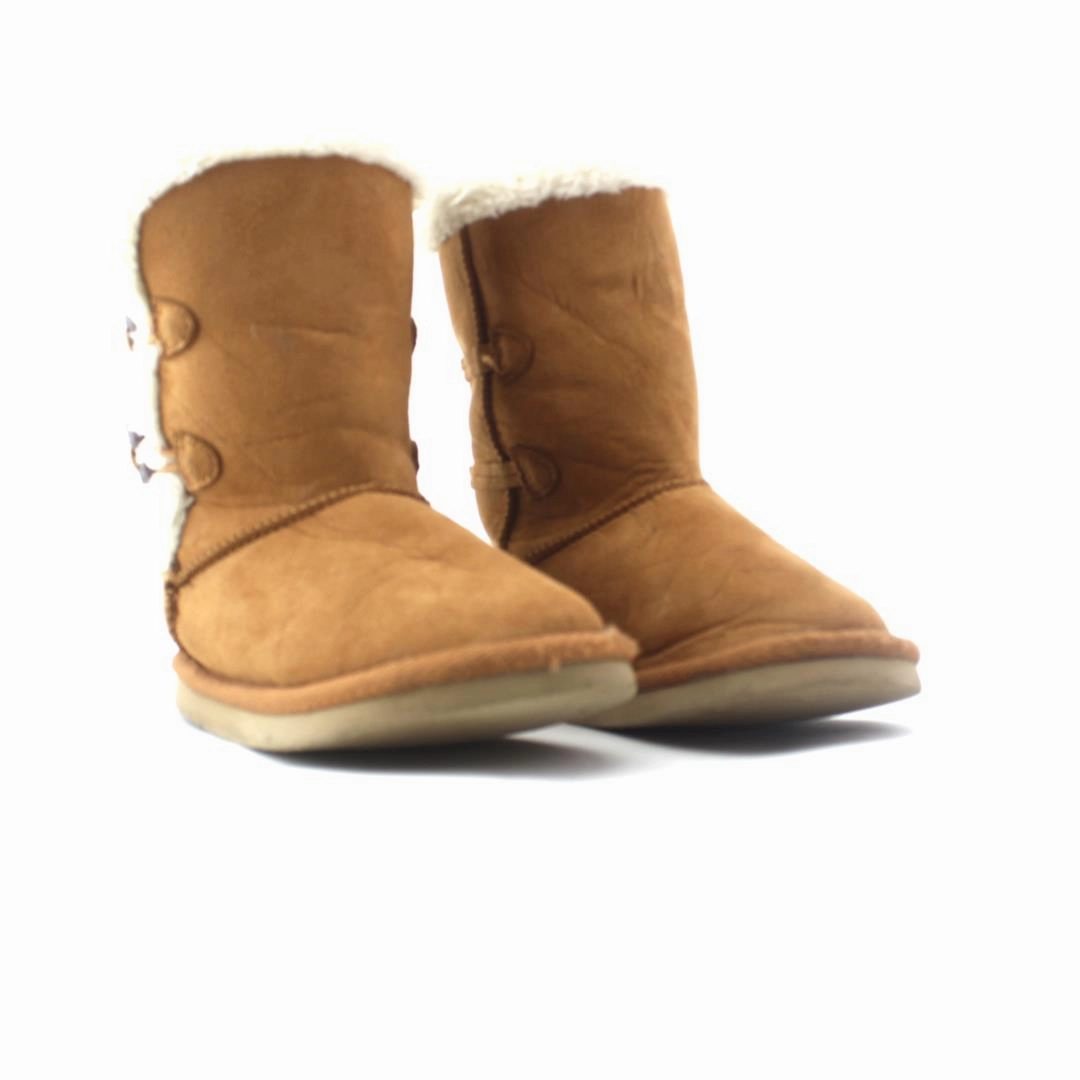 OLD NAVY . affordable Old Navy shoe visuals