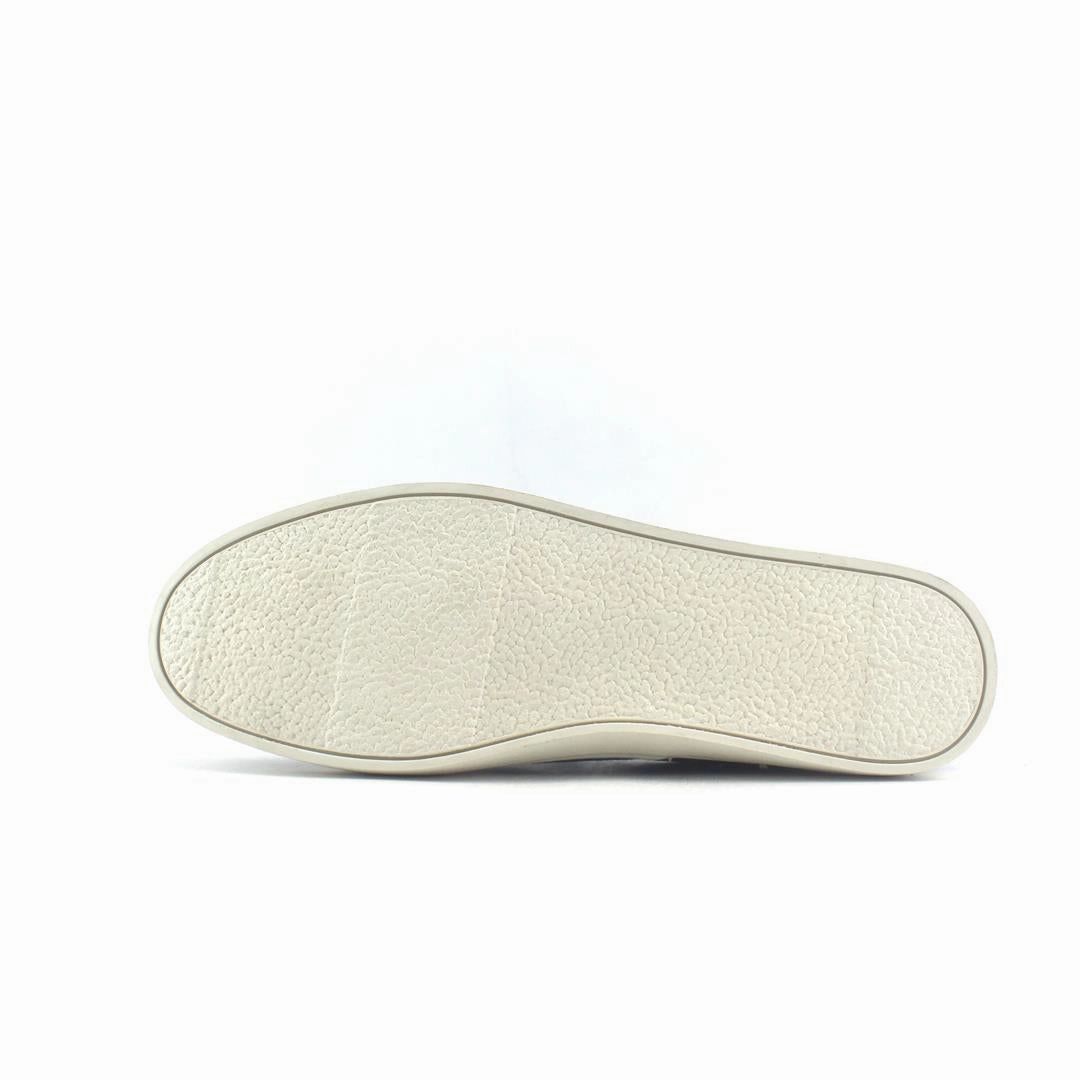 OLD NAVY . affordable Old Navy shoe visuals