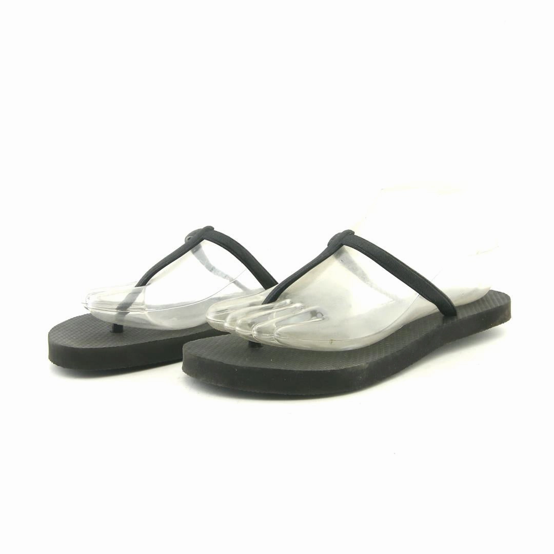 OLD NAVY . Old Navy versatile casual footwear