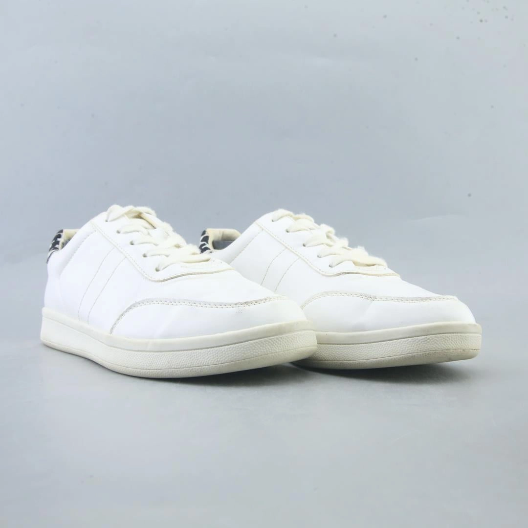 OLD NAVY . everyday Old Navy footwear looks