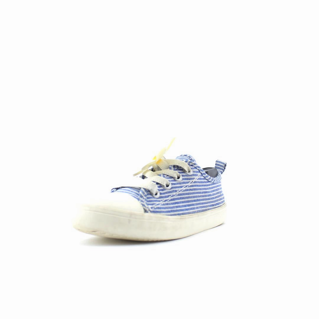 OLD NAVY . everyday Old Navy footwear looks
