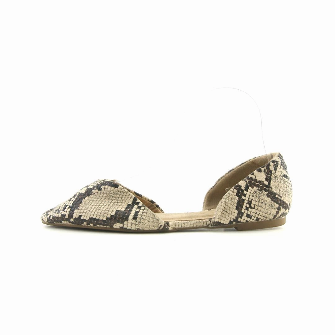 OLD NAVY . everyday Old Navy footwear looks