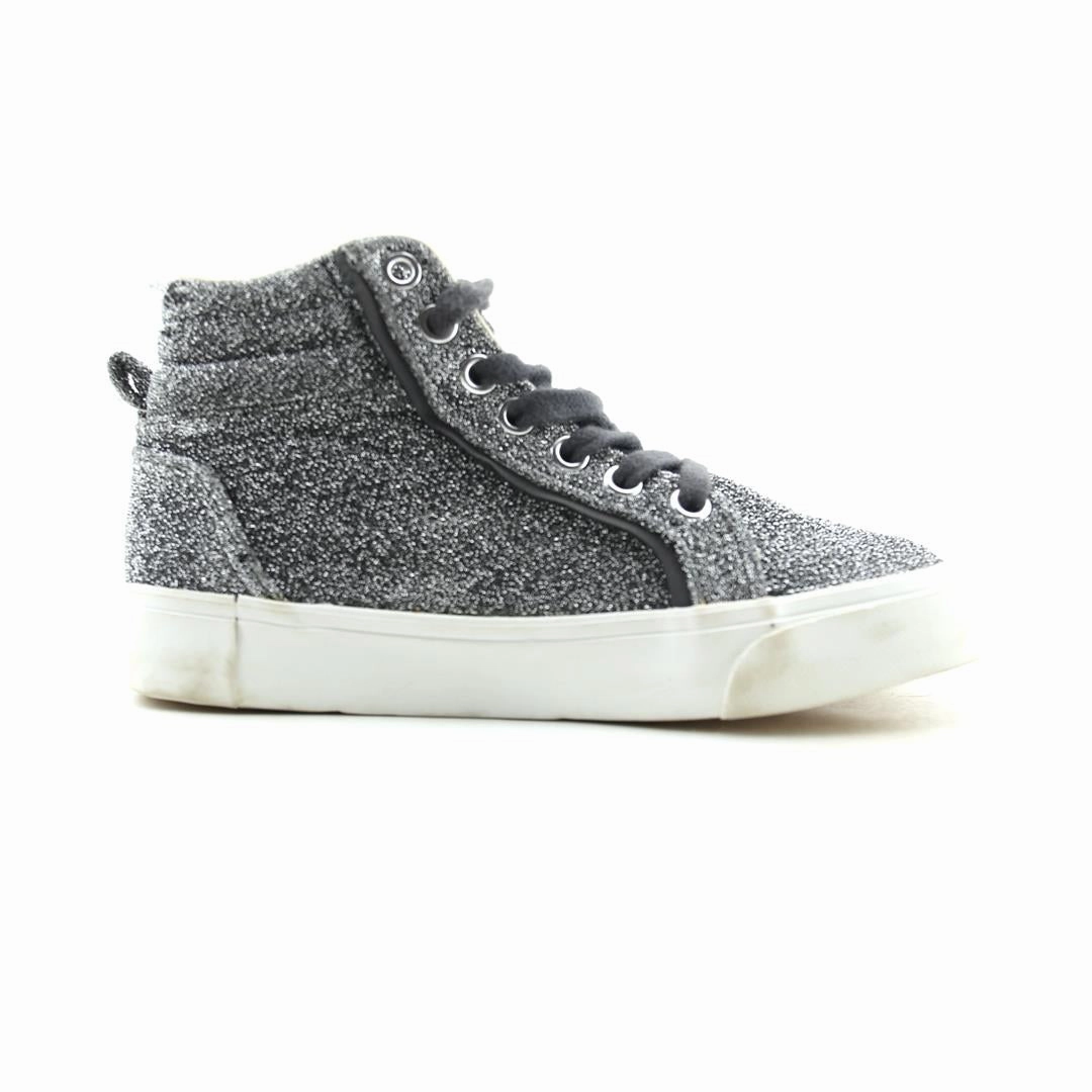 OLD NAVY . everyday Old Navy footwear looks