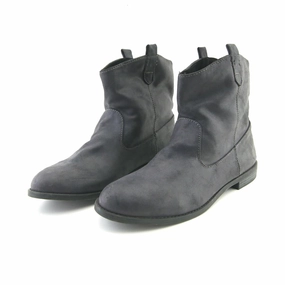 OLD NAVY . Old Navy everyday footwear styles