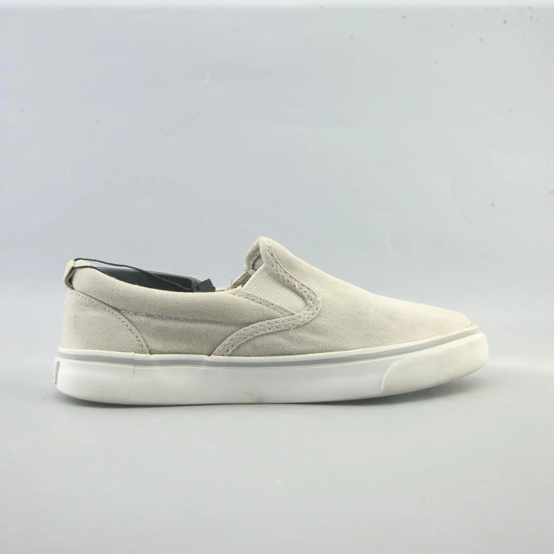OLD NAVY . everyday Old Navy footwear looks