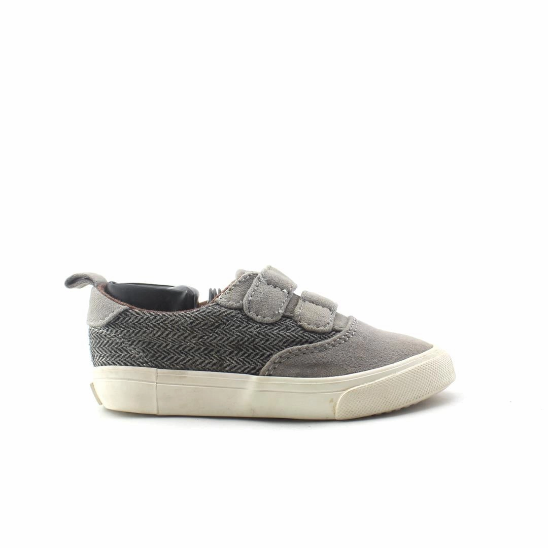 OLD NAVY . everyday Old Navy footwear looks