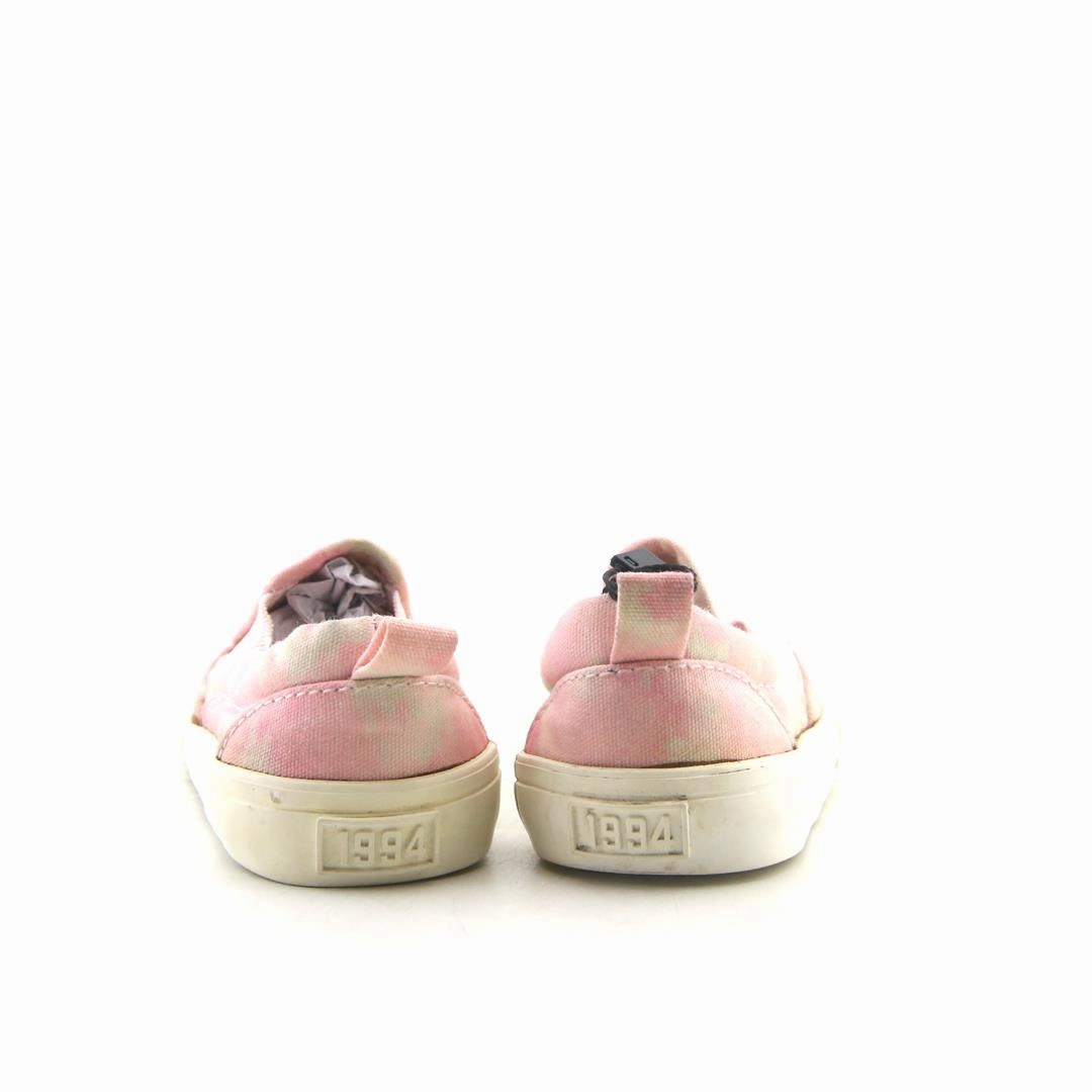 OLD NAVY . everyday Old Navy footwear looks