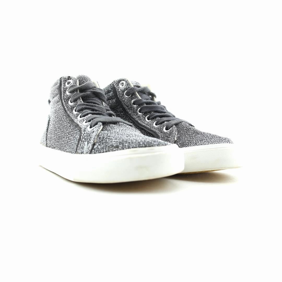 OLD NAVY . everyday Old Navy footwear looks