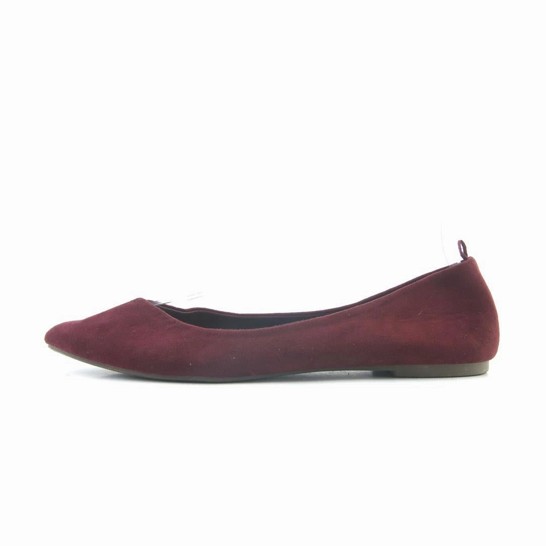 OLD NAVY . everyday Old Navy footwear looks