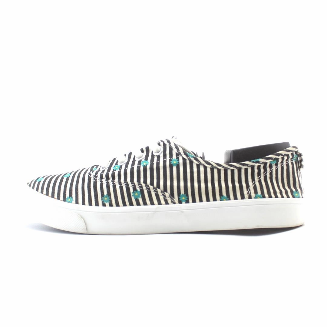 OLD NAVY . Old Navy everyday footwear styles