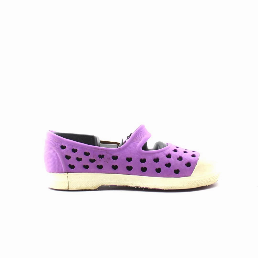 OLD NAVY . everyday Old Navy footwear looks