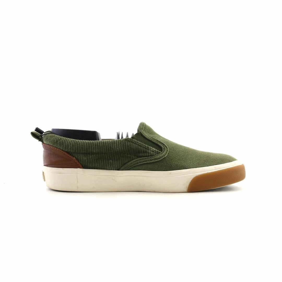 OLD NAVY . everyday Old Navy footwear looks