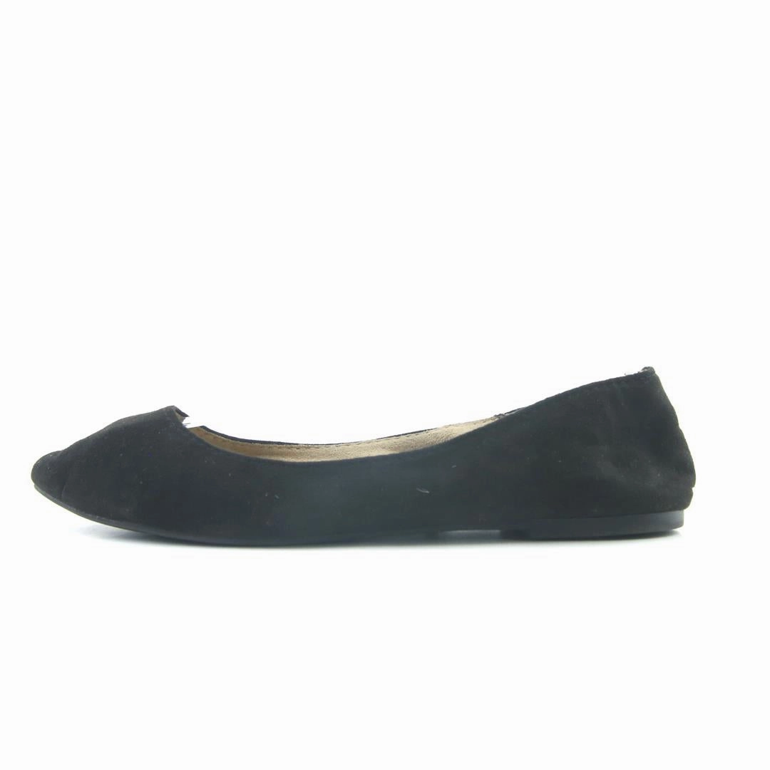 OLD NAVY . everyday Old Navy footwear looks