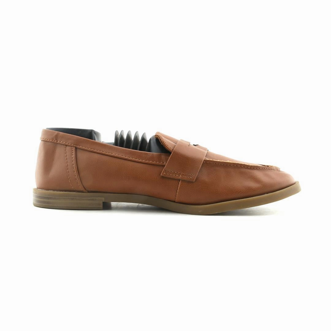 OLD NAVY . everyday Old Navy footwear looks