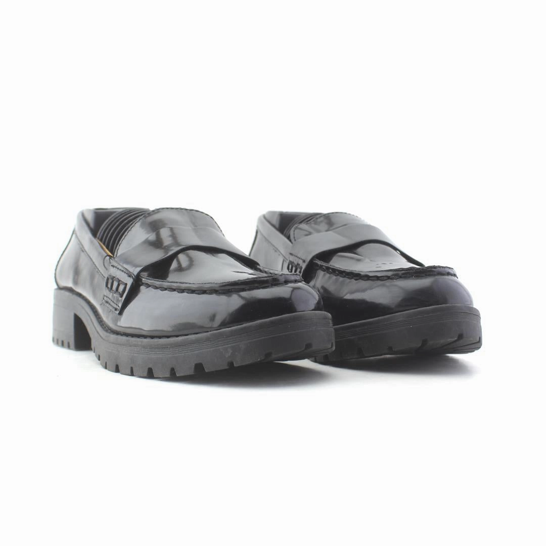 OLD NAVY . everyday Old Navy footwear looks