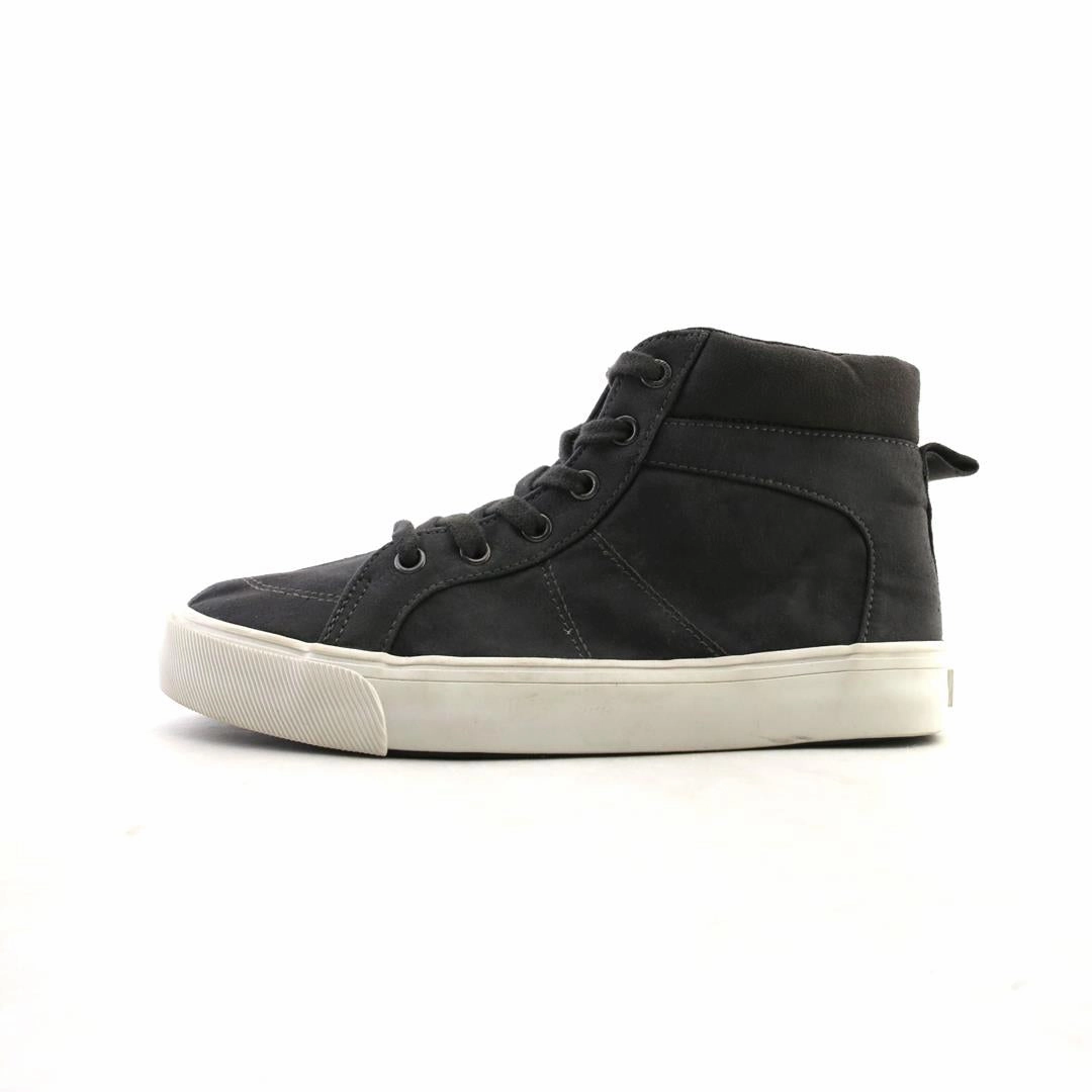 OLD NAVY . Old Navy everyday footwear styles
