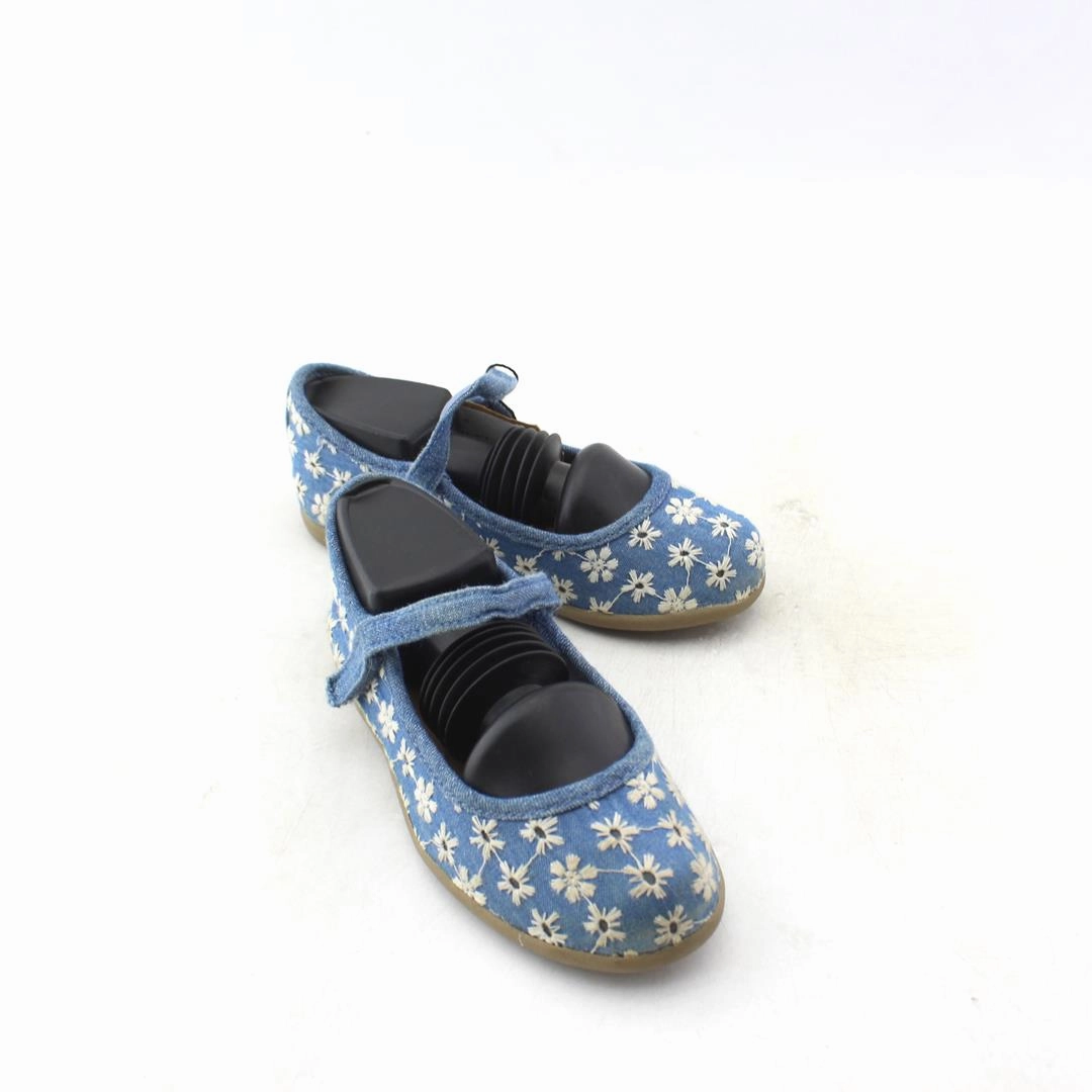 OLD NAVY . everyday Old Navy footwear looks