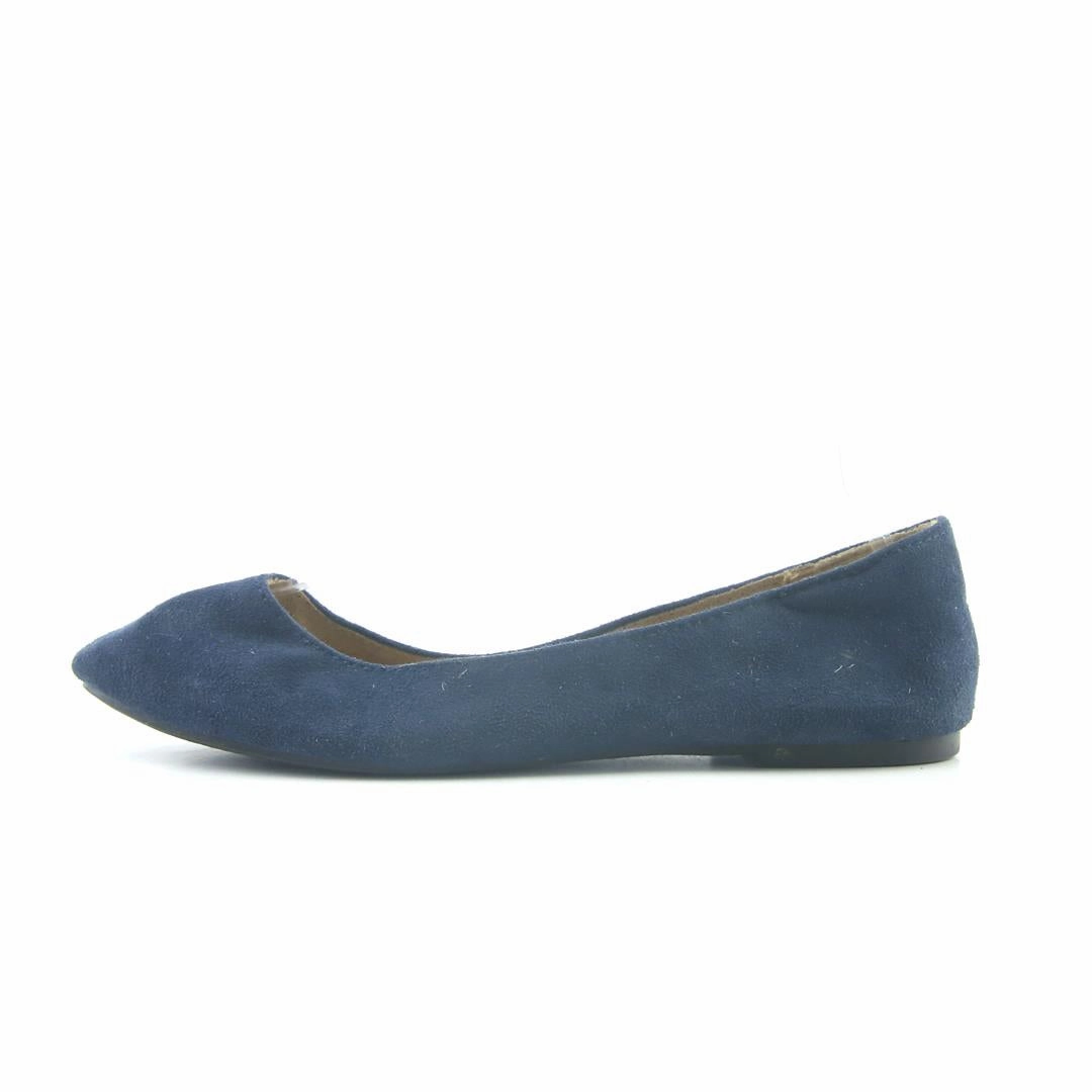 OLD NAVY . everyday Old Navy footwear looks