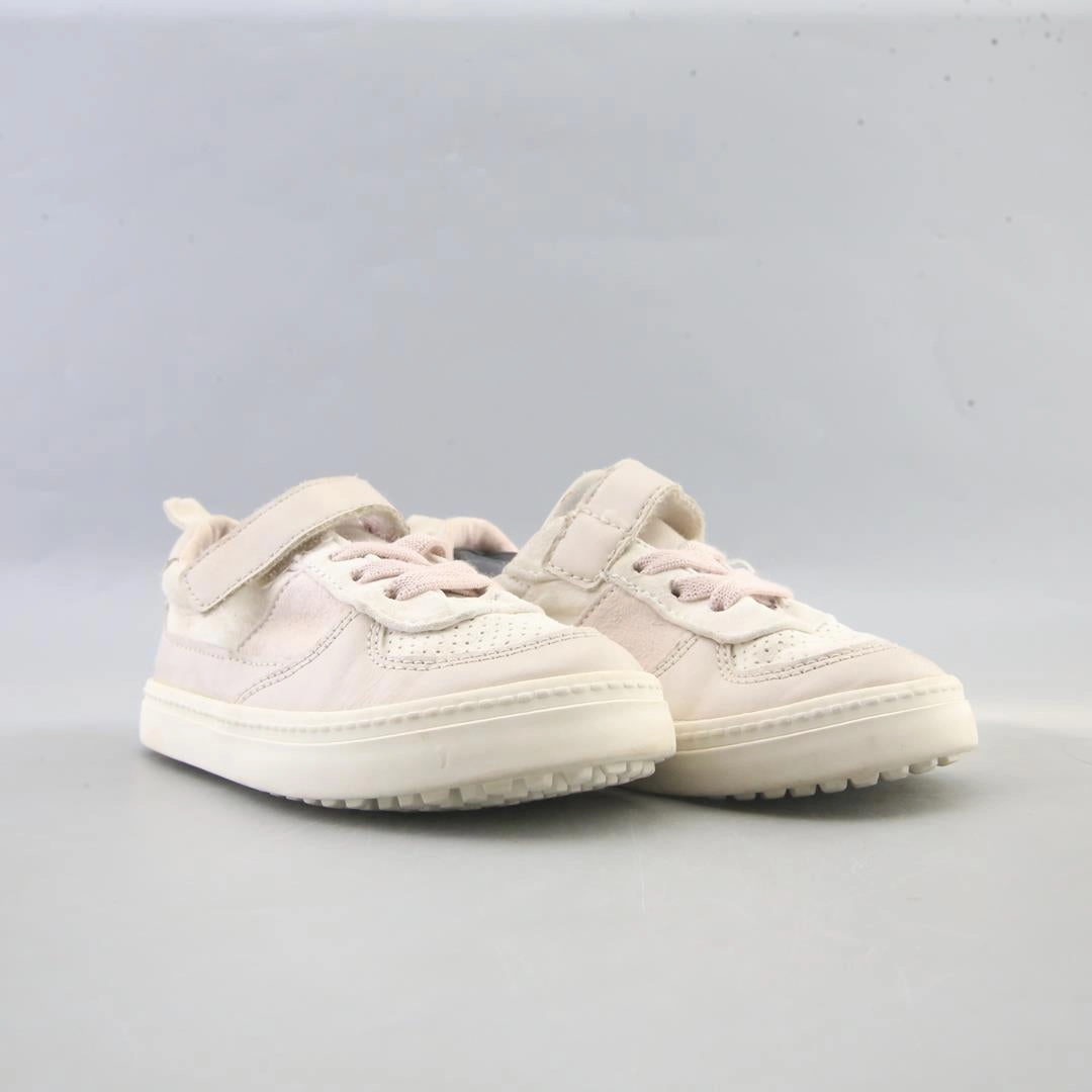 OLD NAVY . everyday Old Navy footwear looks