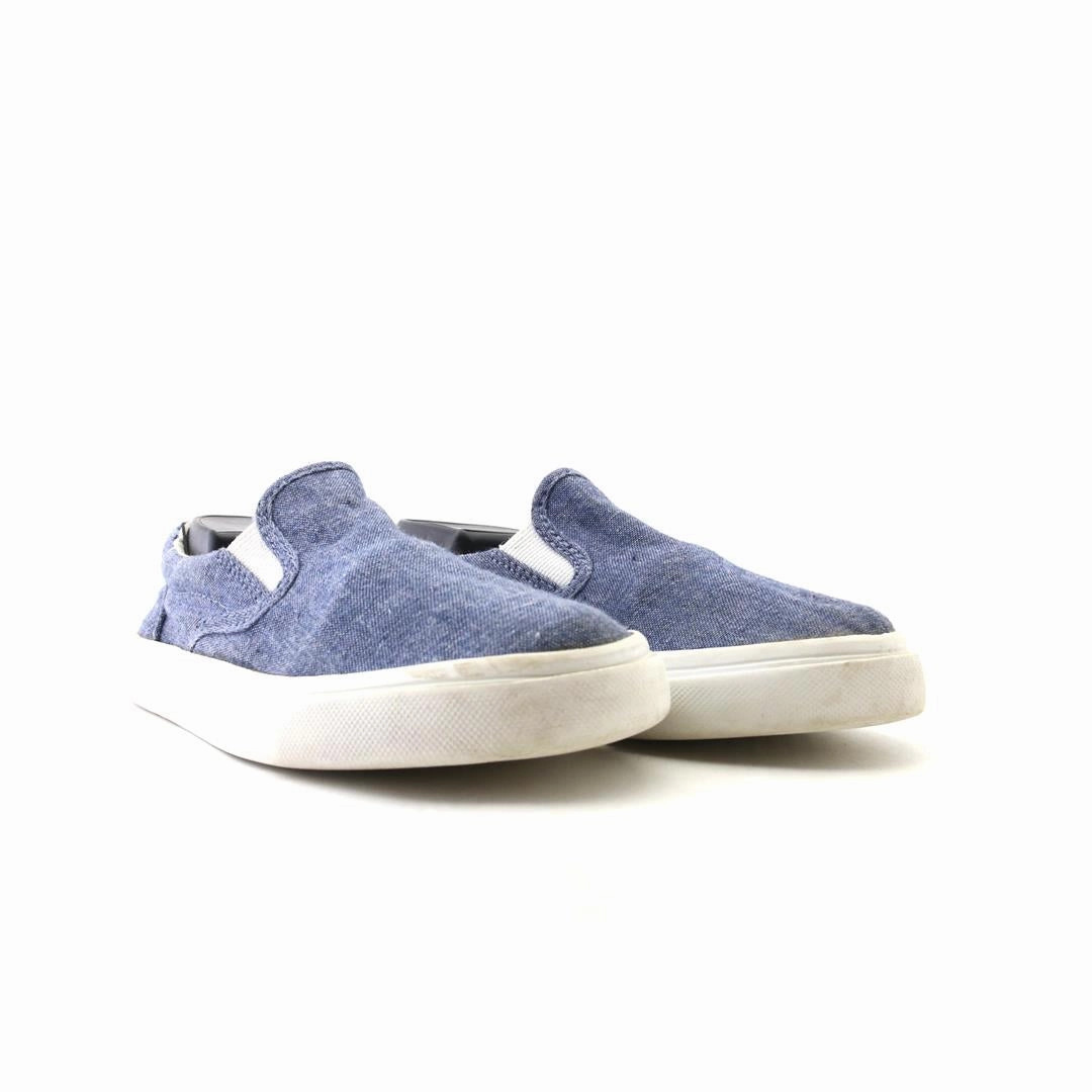OLD NAVY . everyday Old Navy footwear looks