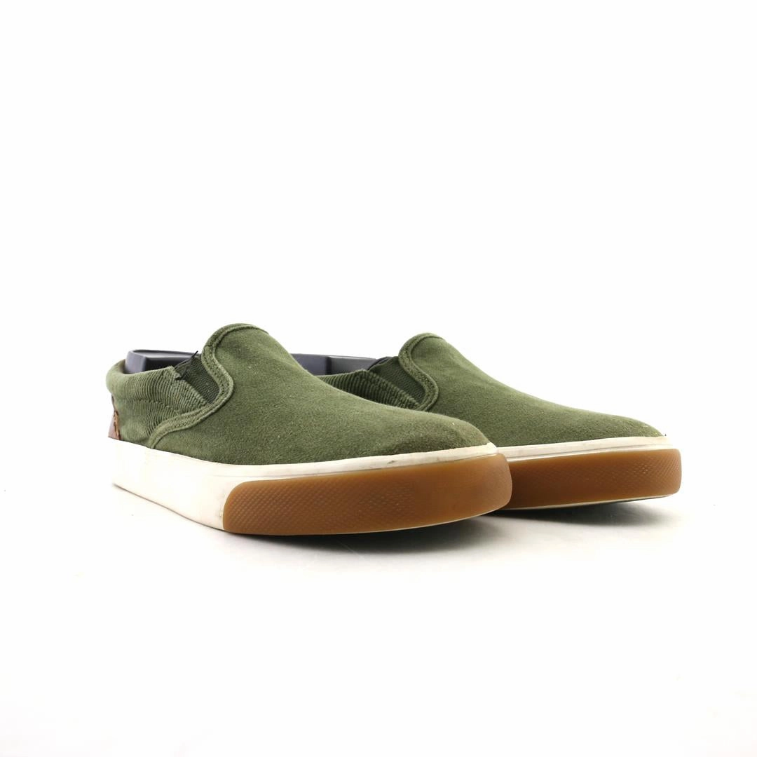 OLD NAVY . everyday Old Navy footwear looks