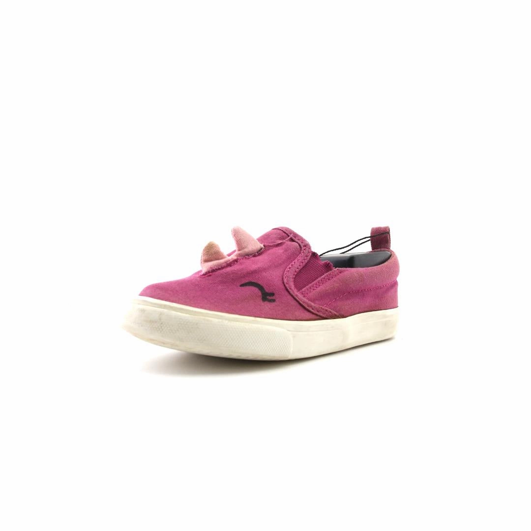OLD NAVY . everyday Old Navy footwear looks
