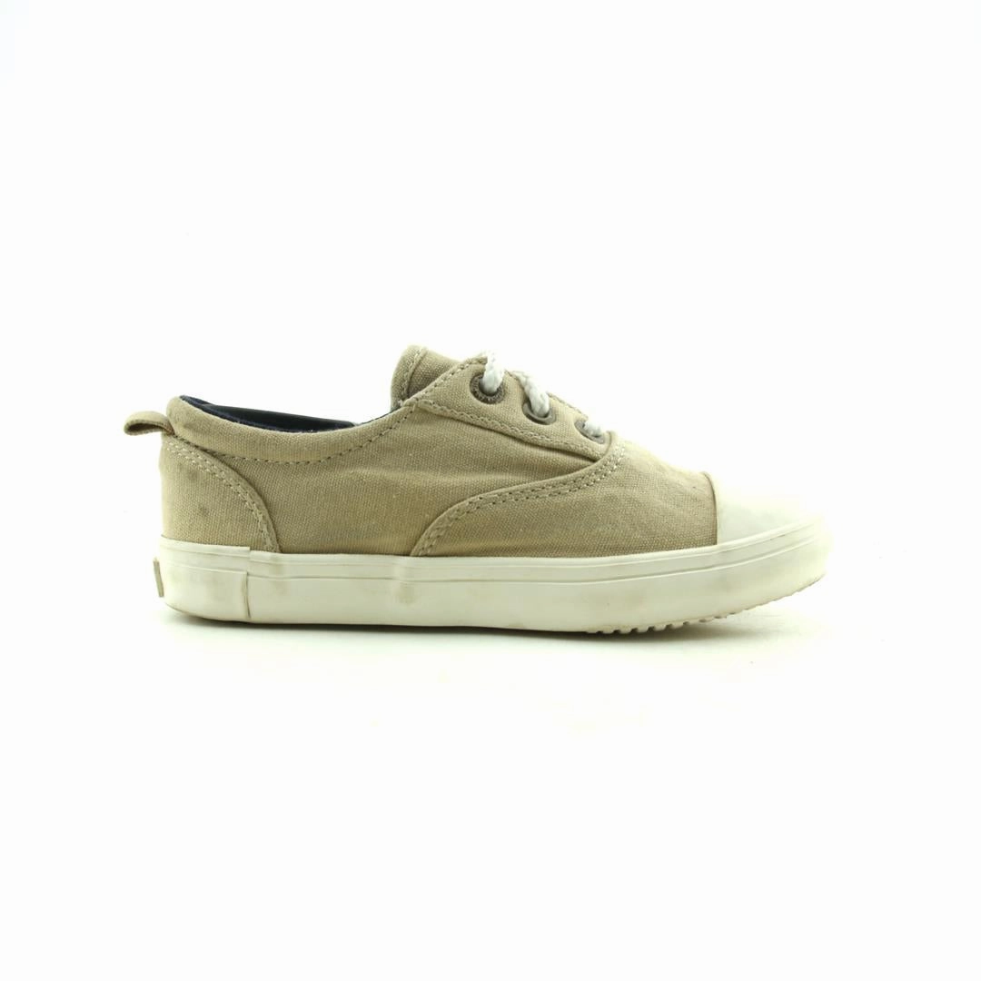 OLD NAVY . everyday Old Navy footwear looks